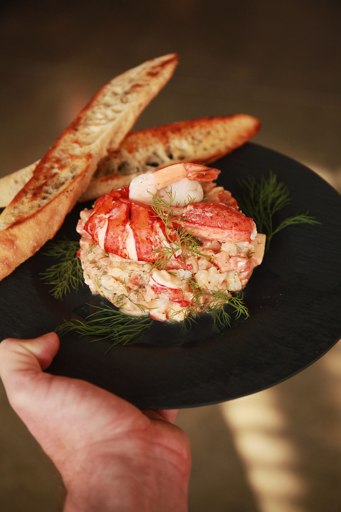 Tartare de saumon, homard et crevette Max L'affamé